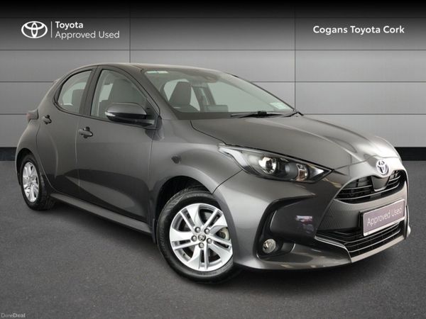 Toyota Yaris Hatchback, Petrol Hybrid, 2022, Grey