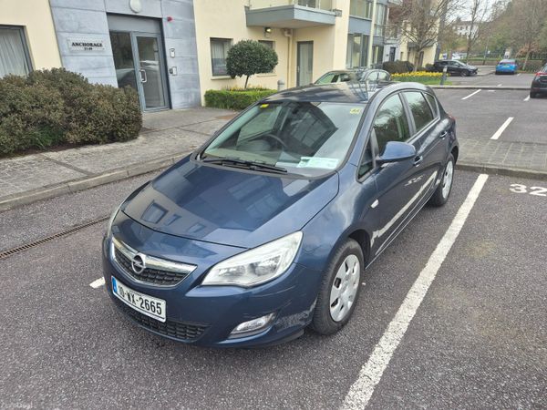 Opel Astra Hatchback, Petrol, 2010, Blue