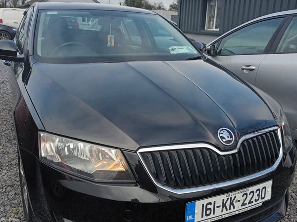 Skoda Octavia Saloon, Diesel, 2016, Black