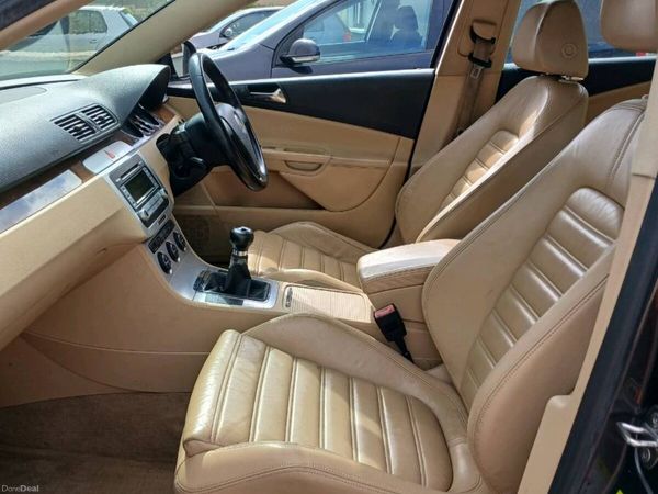 Volkswagen Passat Saloon, Petrol, 2008, Brown