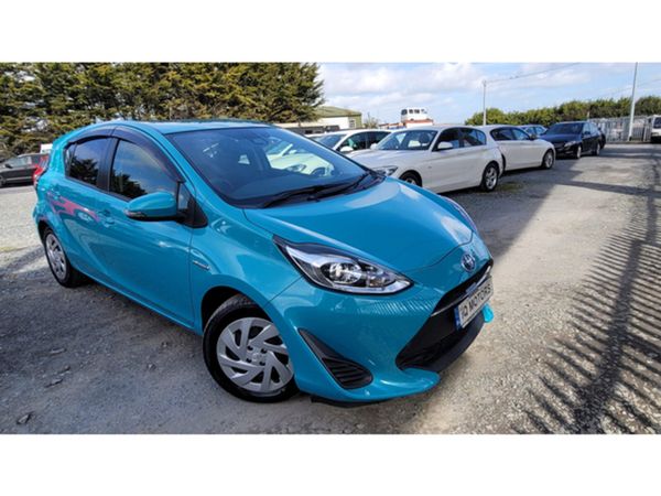 Toyota Aqua Hatchback, Petrol, 2017, Blue