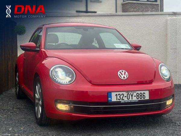 Volkswagen Beetle Hatchback, Petrol, 2013, Red