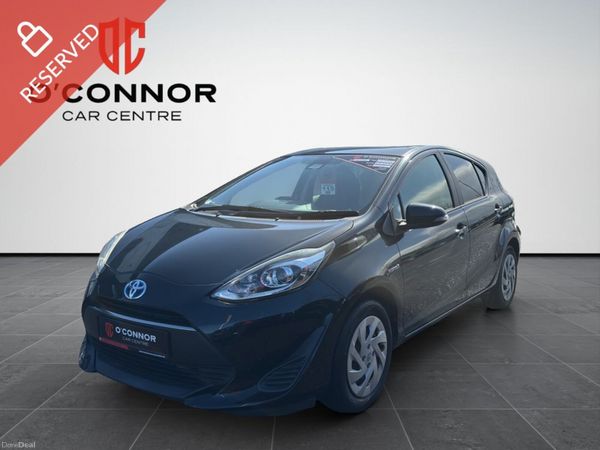 Toyota Aqua Hatchback, Petrol, 2017, Black