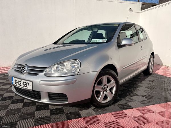 Volkswagen Golf Hatchback, Diesel, 2009, Silver