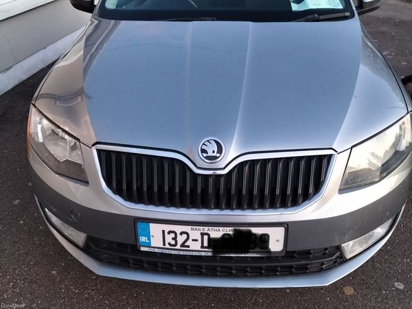 Skoda Octavia Saloon, Diesel, 2013, Grey