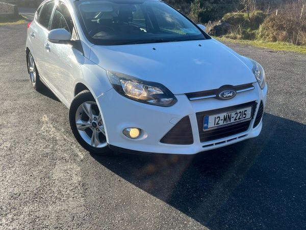 Ford Focus Hatchback, Diesel, 2012, White