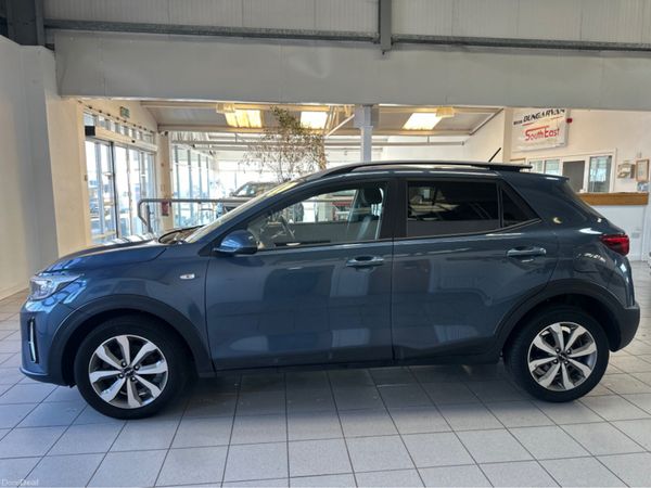 Kia Stonic SUV, Petrol, 2024, Blue