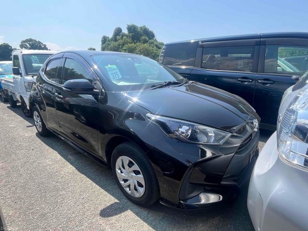 Toyota Yaris Hatchback, Petrol, 2021, Black