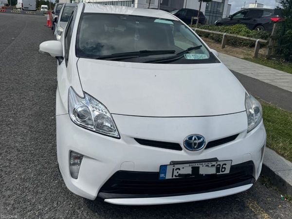 Toyota Prius Hatchback, Petrol Hybrid, 2013, White