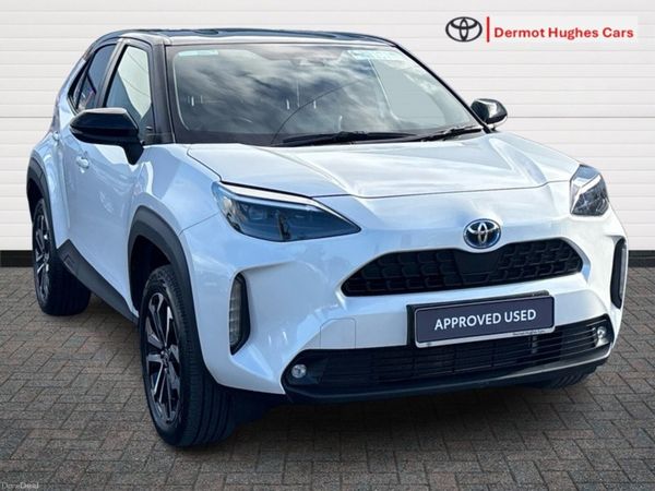 Toyota Yaris Cross Hatchback, Petrol Hybrid, 2024, White