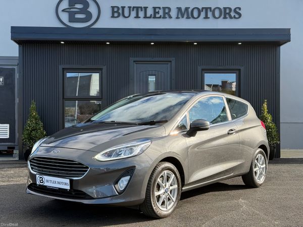 Ford Fiesta Hatchback, Petrol, 2018, Grey