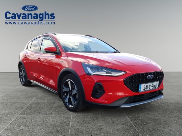 Ford Focus Hatchback, Petrol, 2024, Red