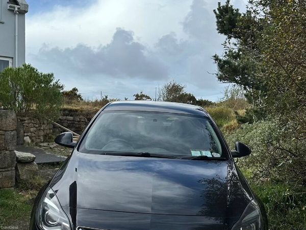 Vauxhall Insignia Hatchback, Diesel, 2015, Black