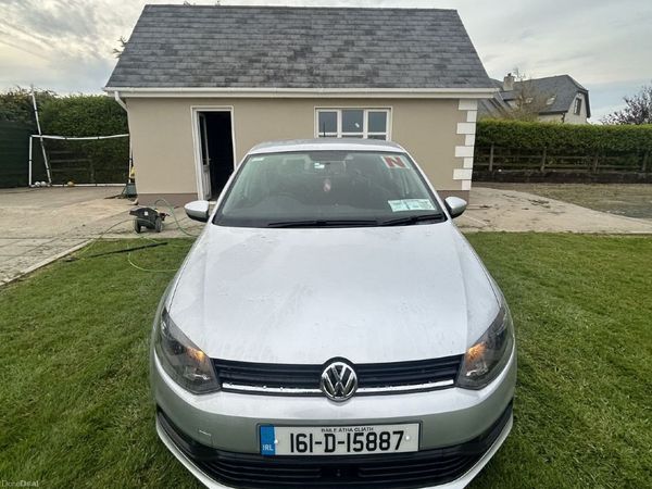 Volkswagen Polo Hatchback, Petrol, 2016, Silver