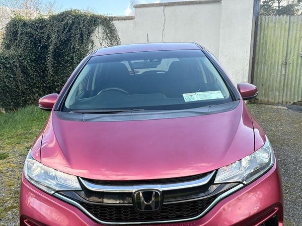 Honda Fit Hatchback, Petrol Hybrid, 2017, Red
