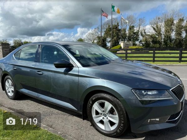 Skoda Superb Saloon, Diesel, 2019, Grey