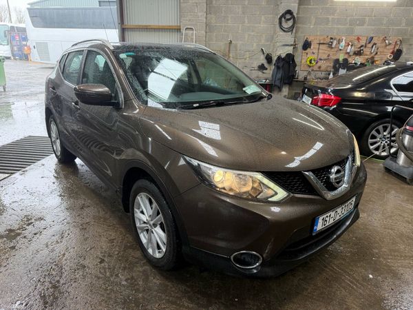 Nissan Qashqai Hatchback, Diesel, 2016, Brown