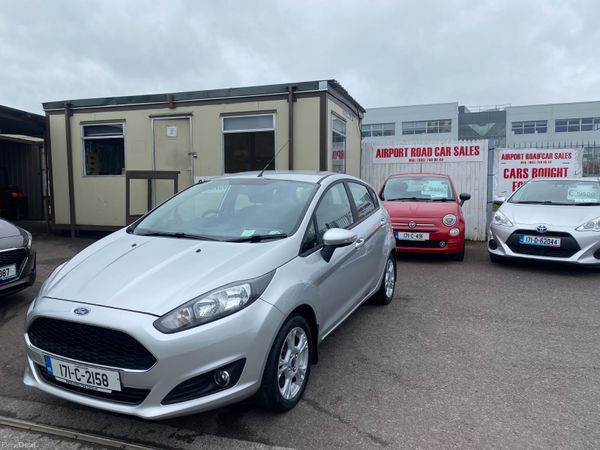 Ford Fiesta Hatchback, Petrol, 2017, Grey