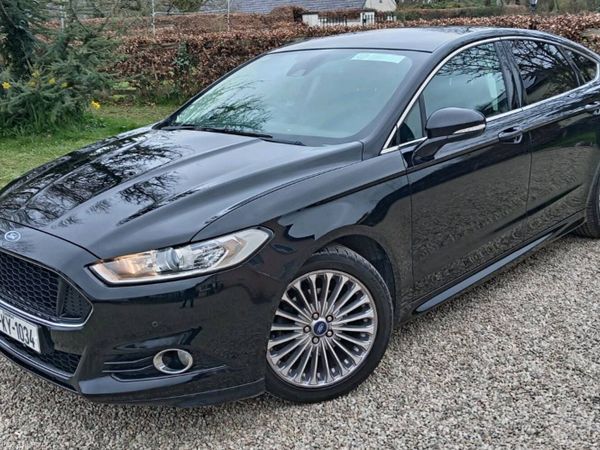 Ford Mondeo Hatchback, Diesel, 2016, Black