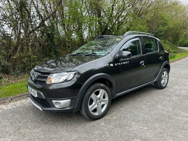 Dacia Sandero Stepway Hatchback, Diesel, 2015, Black