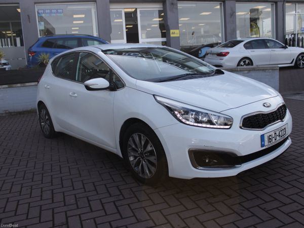 Kia Ceed Hatchback, Diesel, 2016, White