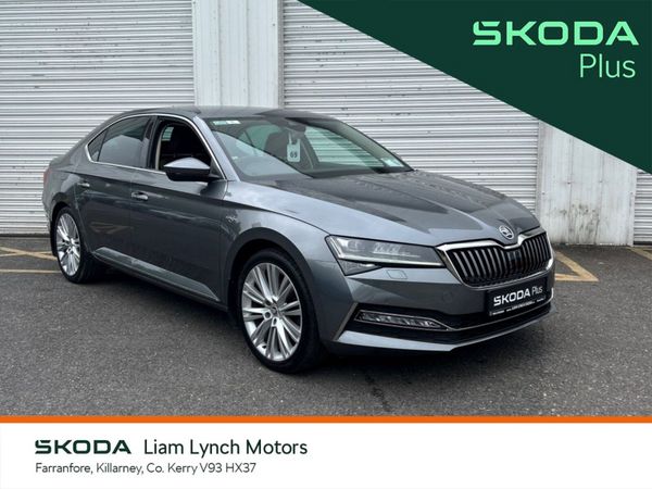 Skoda Superb Saloon, Petrol, 2023, Grey