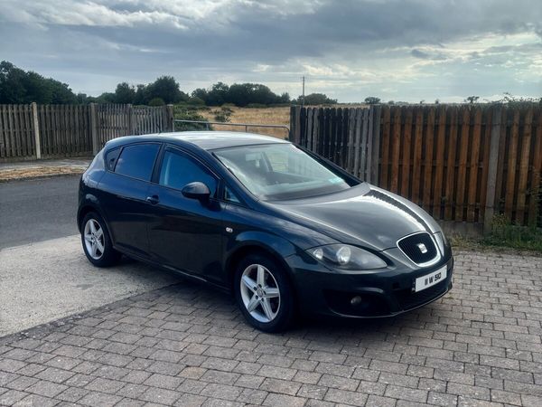 SEAT Leon Hatchback, Diesel, 2011, Grey