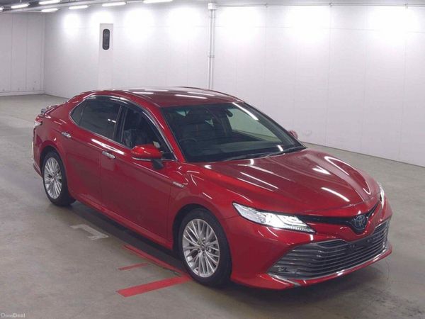 Toyota Camry Saloon, Petrol Hybrid, 2018, Red