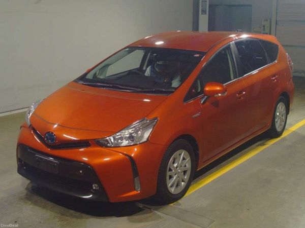Toyota Prius MPV, Petrol Hybrid, 2016, Orange