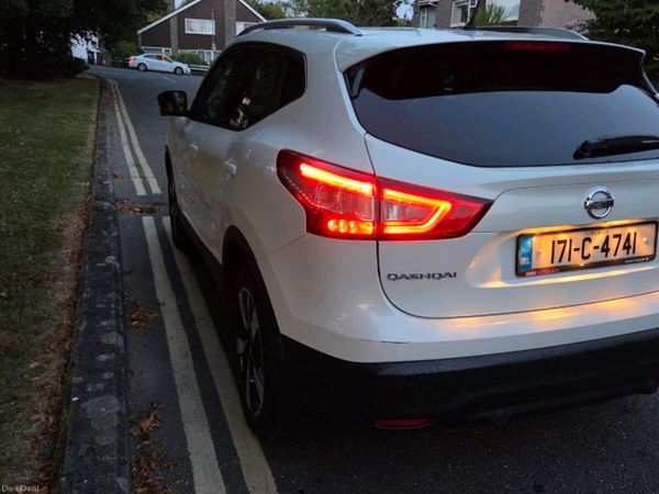 Nissan Qashqai SUV, Diesel, 2017, White