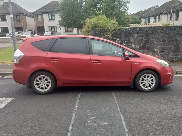Toyota Prius MPV, Petrol Hybrid, 2014, Red