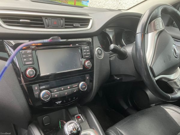 Nissan Qashqai SUV, Diesel, 2017, Brown