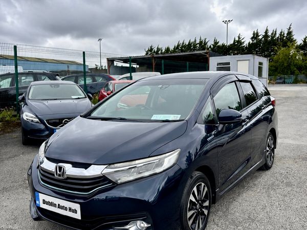 Honda Shuttle MPV, Petrol Hybrid, 2016, Blue