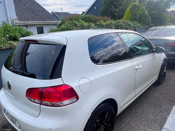 Volkswagen Golf Hatchback, Petrol, 2011, White