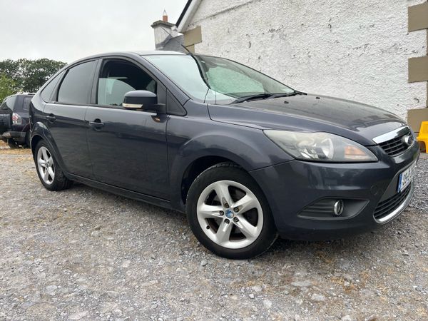 Ford Focus Hatchback, Diesel, 2009, Grey