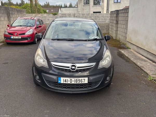 Opel Corsa Hatchback, Petrol, 2014, Black