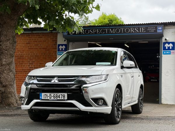 Mitsubishi Outlander SUV, Petrol Plug-in Hybrid, 2017, White