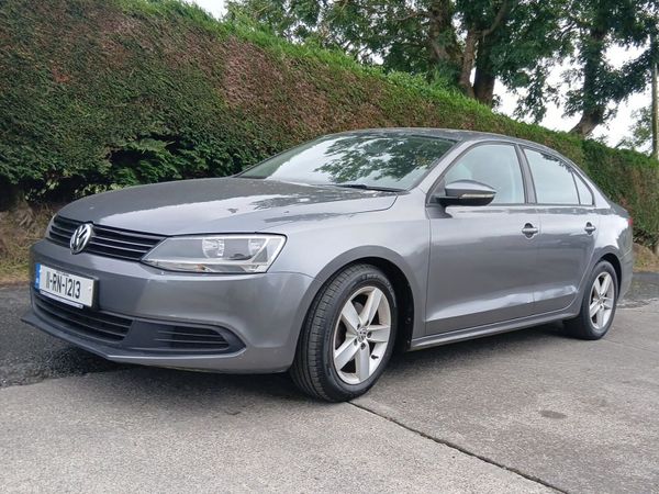 Volkswagen Jetta Saloon, Diesel, 2011, Grey