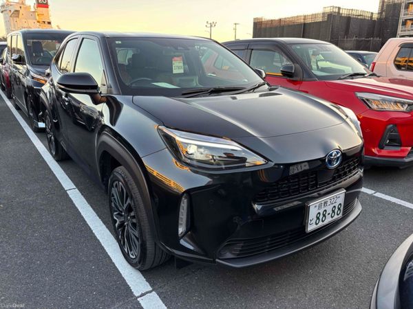 Toyota Yaris Cross SUV, Petrol Hybrid, 2023, Black
