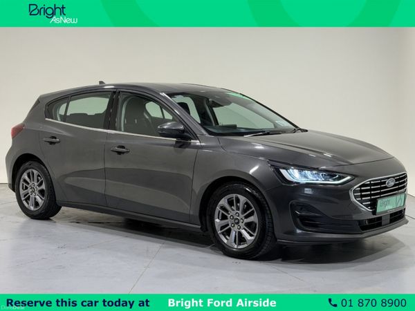Ford Focus Hatchback, Diesel, 2023, Grey