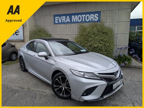 Toyota Camry Saloon, Petrol Hybrid, 2019, Grey