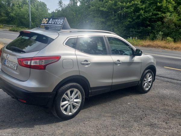 Nissan Qashqai SUV, Diesel, 2017, Grey