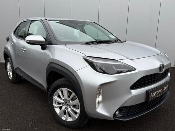 Toyota Yaris Cross Hatchback, Petrol Hybrid, 2024, Grey