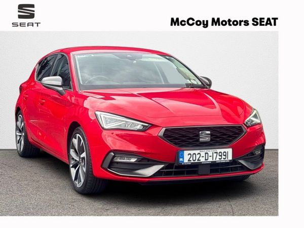 SEAT Leon Hatchback, Petrol, 2020, Red
