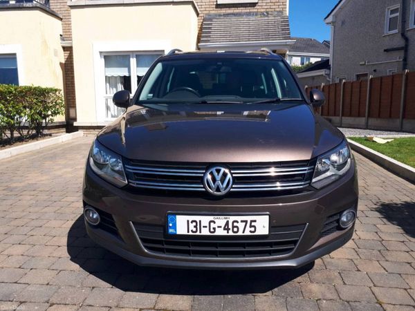 Volkswagen Tiguan SUV, Diesel, 2013, Brown