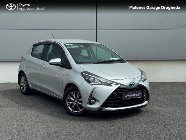 Toyota Yaris Hatchback, Petrol Hybrid, 2019, Grey