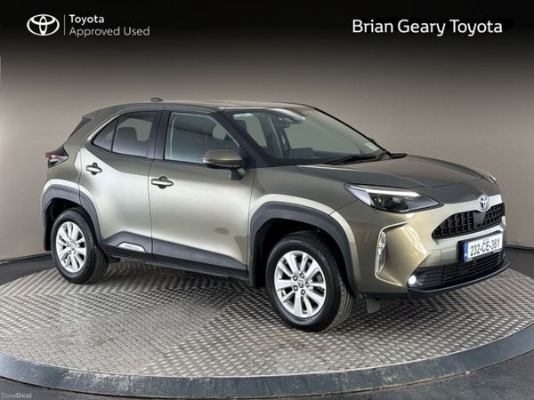 Toyota Yaris Cross Hatchback, Petrol Hybrid, 2023, Bronze