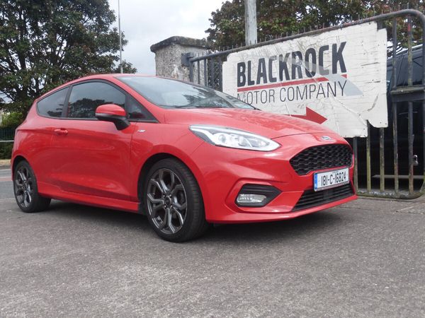 Ford Fiesta Hatchback, Petrol, 2018, Red