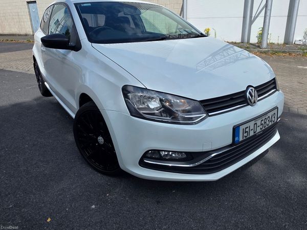 Volkswagen Polo Hatchback, Petrol, 2015, White