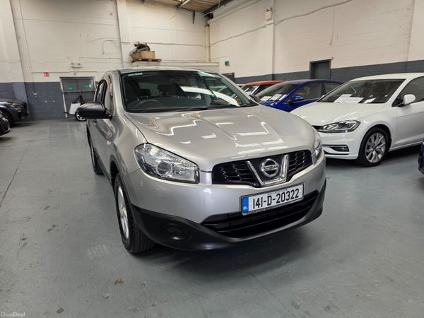 Nissan Qashqai Hatchback, Diesel, 2014, Silver